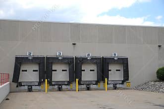 4 bay loading dock