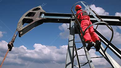 Oil Industry Pump jack with One Oil Worker