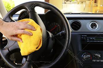 Polishing steering wheel