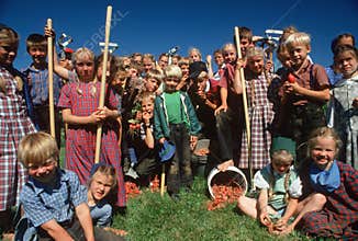 Amish farm children