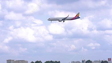 Passenger airplane bearing number HL8510 Airbus A321 of Asiana Airlines landing