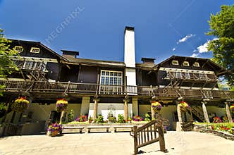 Beautiful Mcdonald lodge