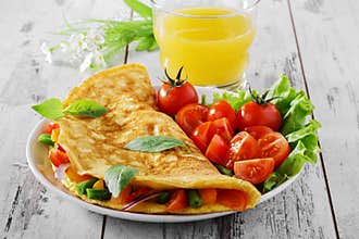 Omelet with vegetables