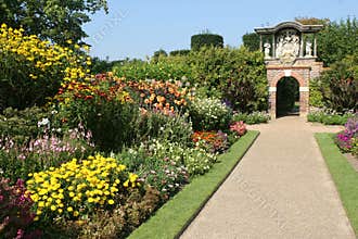 An English Country Garden
