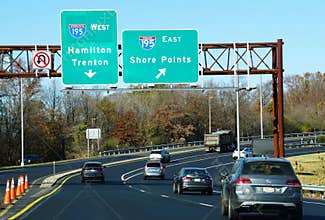 New Jersey, U.S - November 9, 2024 - Highway I-195, directing traffic westward towards Hamilton and East into Trenton