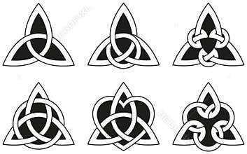 Celtic Triangle Knots