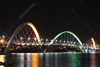 JK Bridge at night