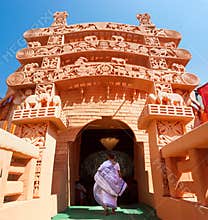 Stupa, devotee entering