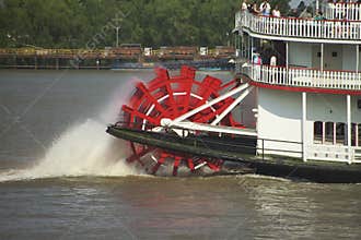 Paddle steamer on the Mississippi