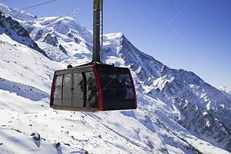 Chamonix, France: Cable Car from Chamonix to the summit of the A