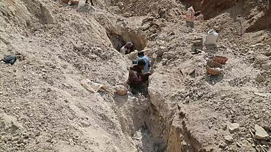 Slavery in Asia. Unskilled workers. Mining of mica. India.