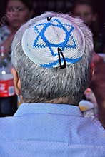 Kip with magendavid on an Israeli head