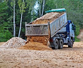 Unloading of a dump truck
