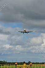 Boeing 757 on it's final approach