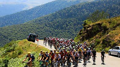 The Peloton on Col d'Aspin-Tour de France 2015