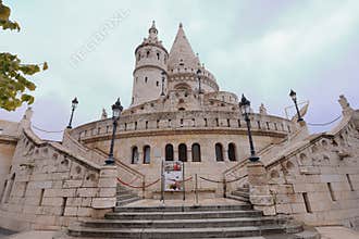 Fisherman\'s Bastion (Halaszbastya), fortress with 7 turreted lookout towers