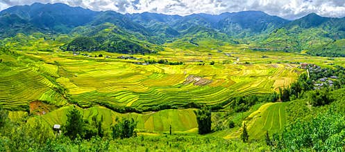 Tu Le panoramic mountains, Yen Bai, Vietnam