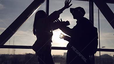 The couple met in the airport