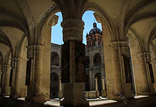 Enjoying the shade, cloister inside the former monastery of Santo Domingo de Guzmán, Oaxaca, Mexico