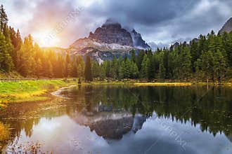 Antorno lake with famous Tre Cime di Lavaredo (Drei Zinnen) mount. Dolomite Alps, Province of Belluno, Italy, Europe. Beauty of n