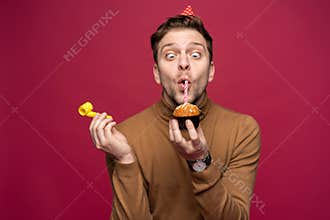 People, joy, fun and happiness concept. Relaxed happy birthday guy looking cheerful, smiling happily, posing for picture