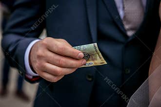Bride money