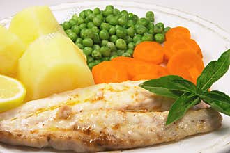 Grilled fish dinner 4