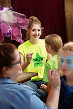 Acting camp assistant helps child actor