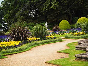 Formal Gardens Path and Borders