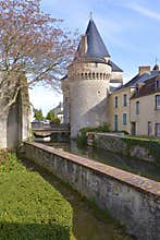 Keep at La-FertÃ©-Bernard in France
