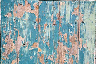 Puerta pintada en azul