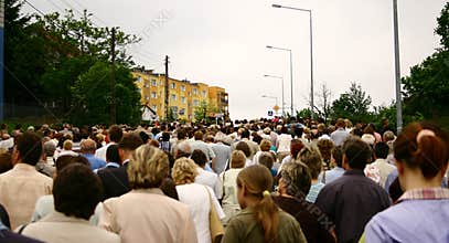 Walking crowd
