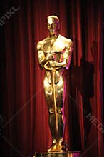 Oscar Statue