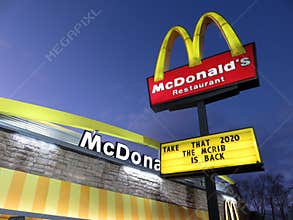 McRib Sandwich is Back at Mcdonalds