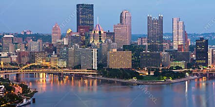 Pittsburgh skyline panorama.