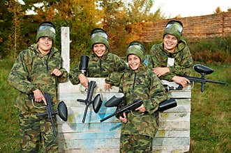 Girl paintball player