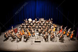 Savaria Symphonic Orchestra performs