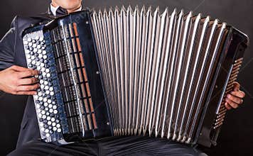 Playing the accordion