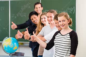 School class teacher motivating students
