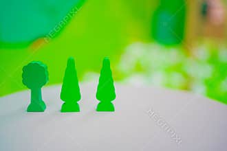 Simple tree game piece