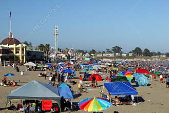 California: Santa Cruz crowded beach holiday