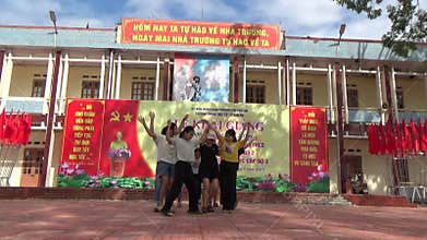 Vietnamese schoolgirls are practicing performing arts to prepare for the opening day of the new school year