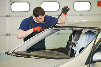 Windshield windscreen replacement works