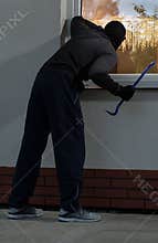 Burglar before burglary