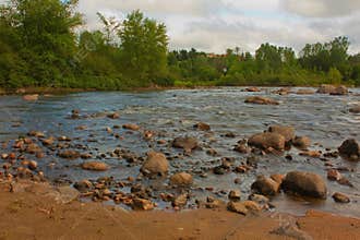 Current of the Lièvre River with a very low water level, Laurentide,