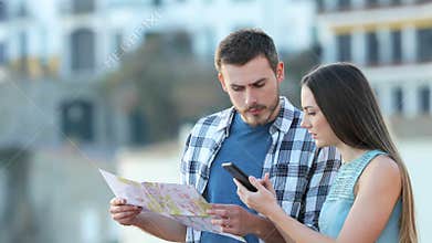 Lost tourists finding best offer online