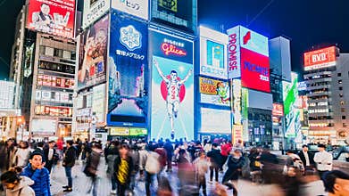 Osaka Japan shopping district timelapse.