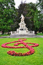 Mozart's statue in Vienna