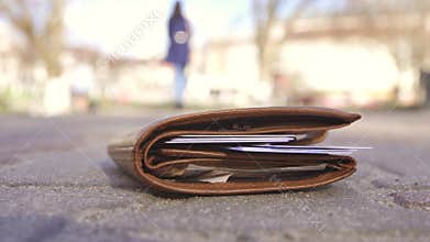 Man lost his wallet with money and documents