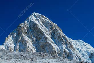 Snow mountain view at Everest base camp trekking EBC in Nepal